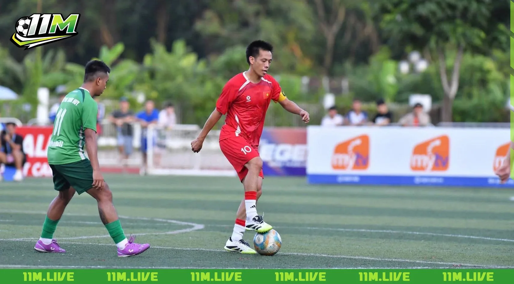 luật b&oacute;ng đ&aacute; 7 người