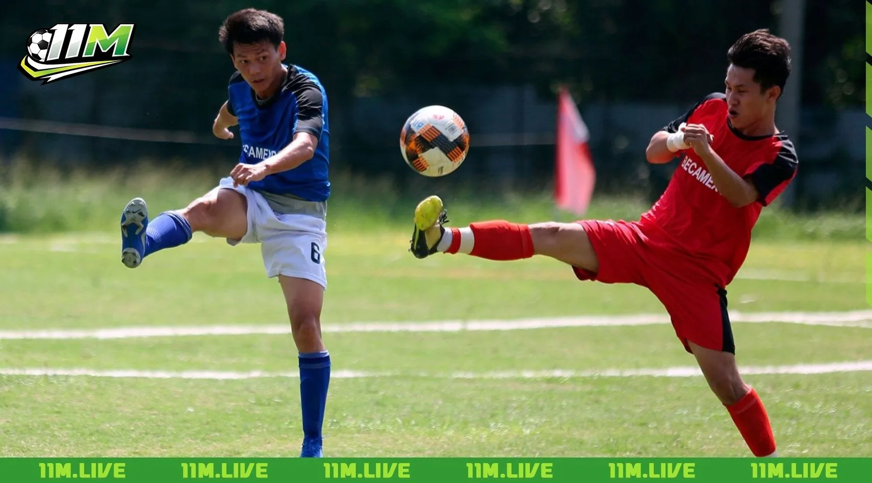 b&oacute;ng đ&aacute; phủi