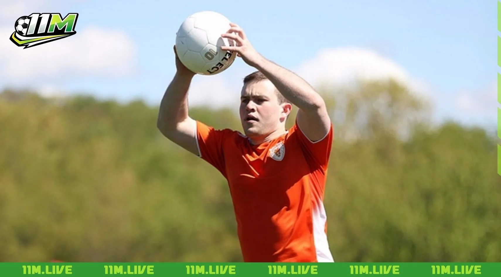 b&oacute;ng đ&aacute; phủi