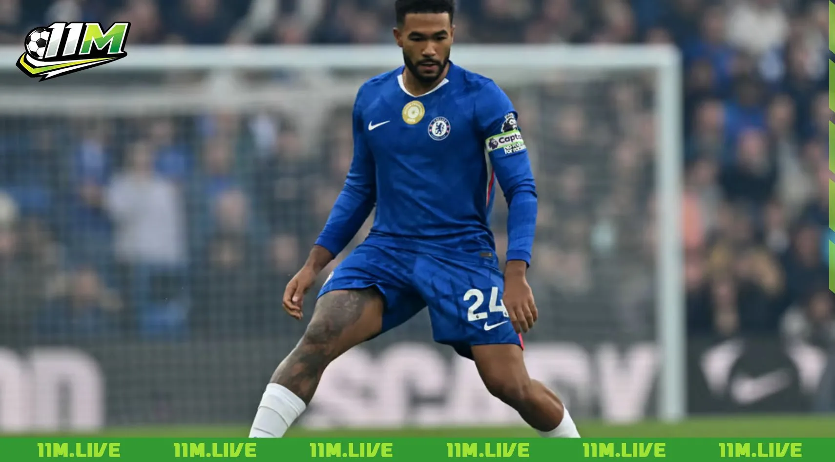 hậu vệ c&aacute;nh phải