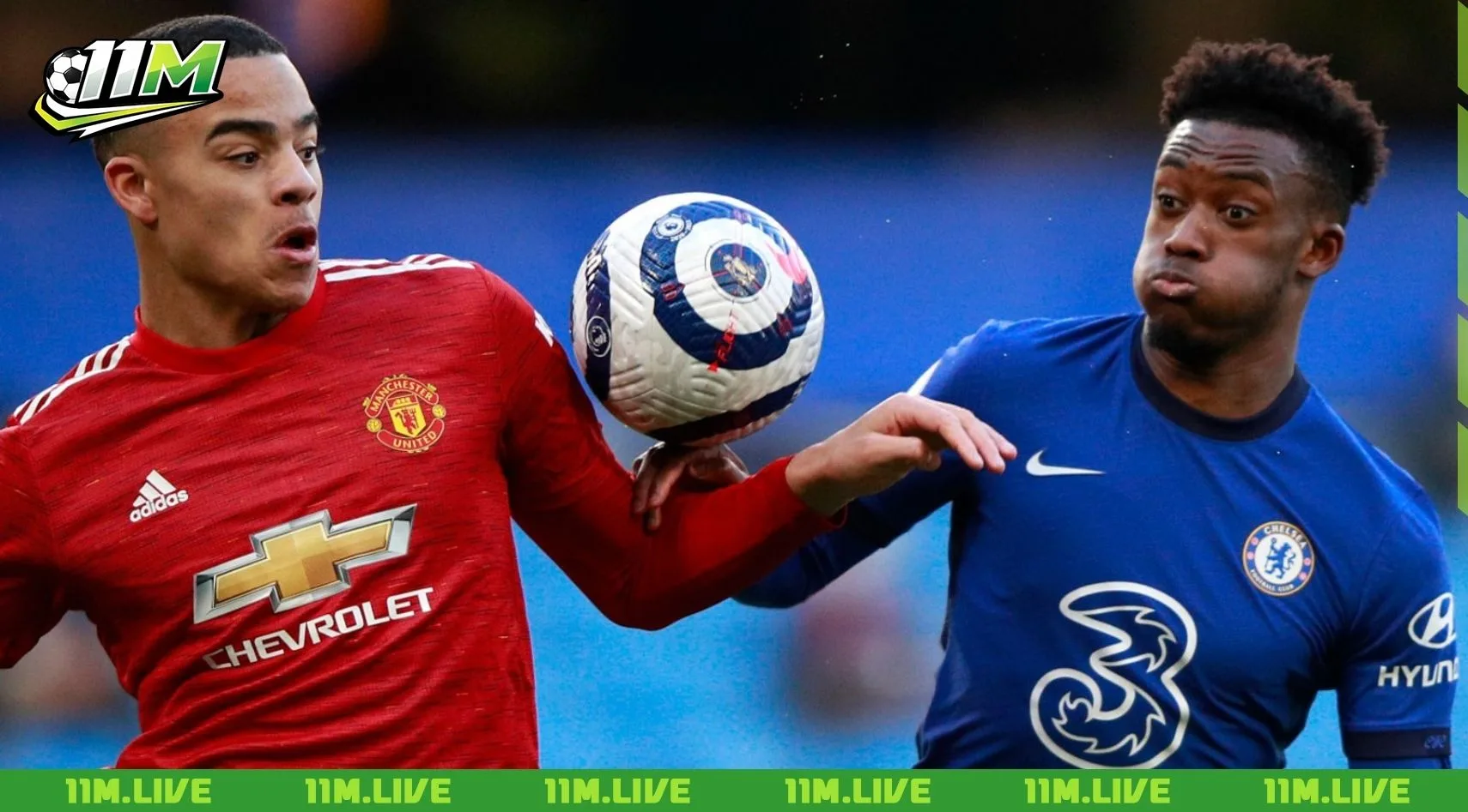 luật chạm tay trong b&oacute;ng đ&aacute;