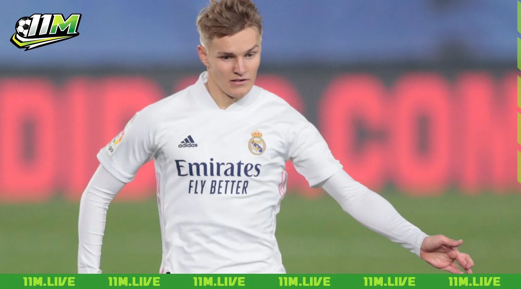 tiền vệ tấn c&ocirc;ng