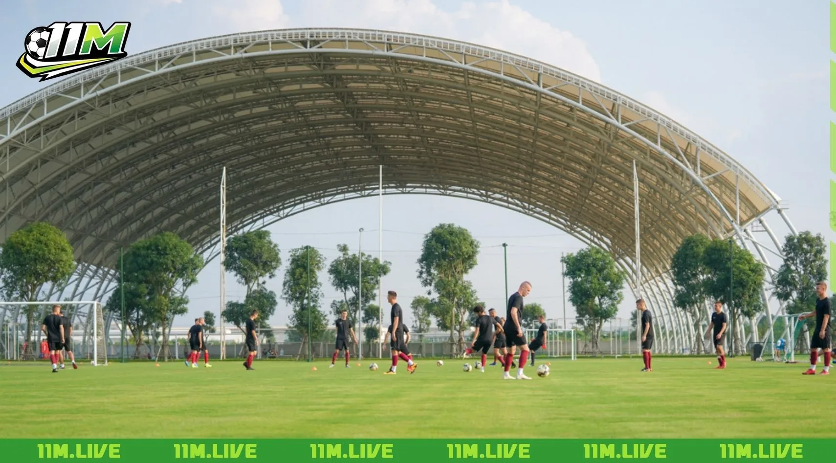 s&acirc;n vận động pvf