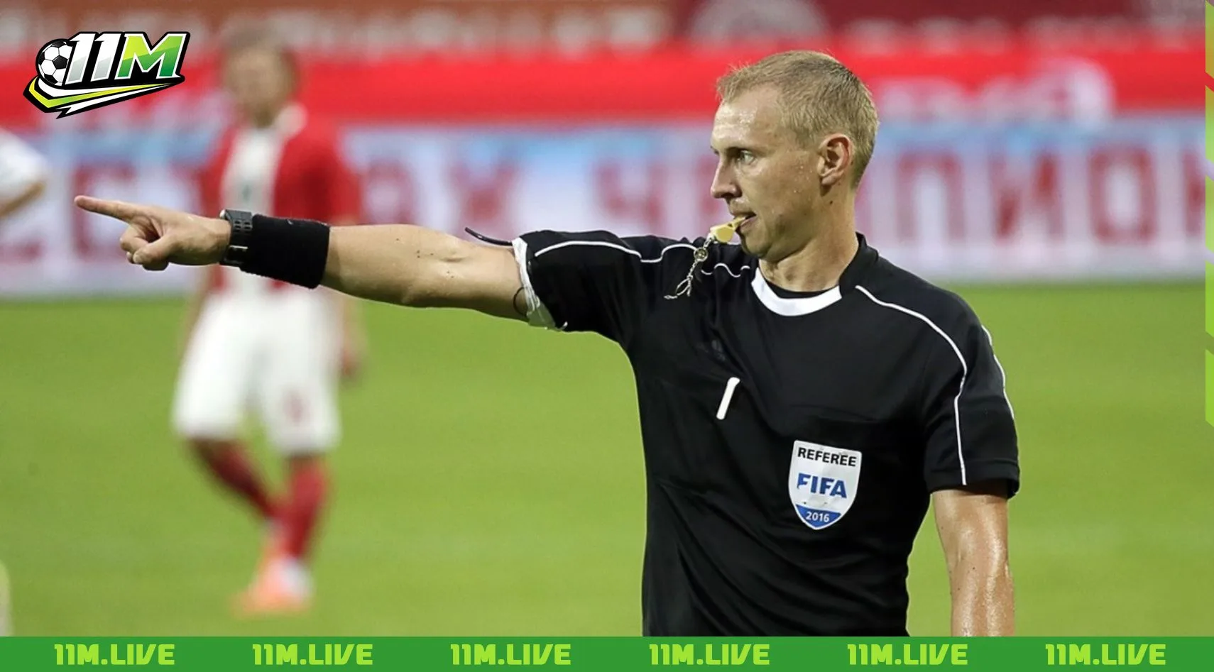 k&yacute; hiệu tay của trọng t&agrave;i b&oacute;ng đ&aacute;