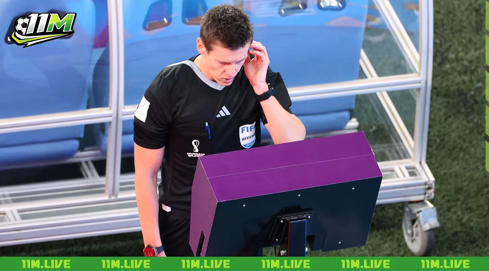 trọng t&agrave;i b&oacute;ng đ&aacute;