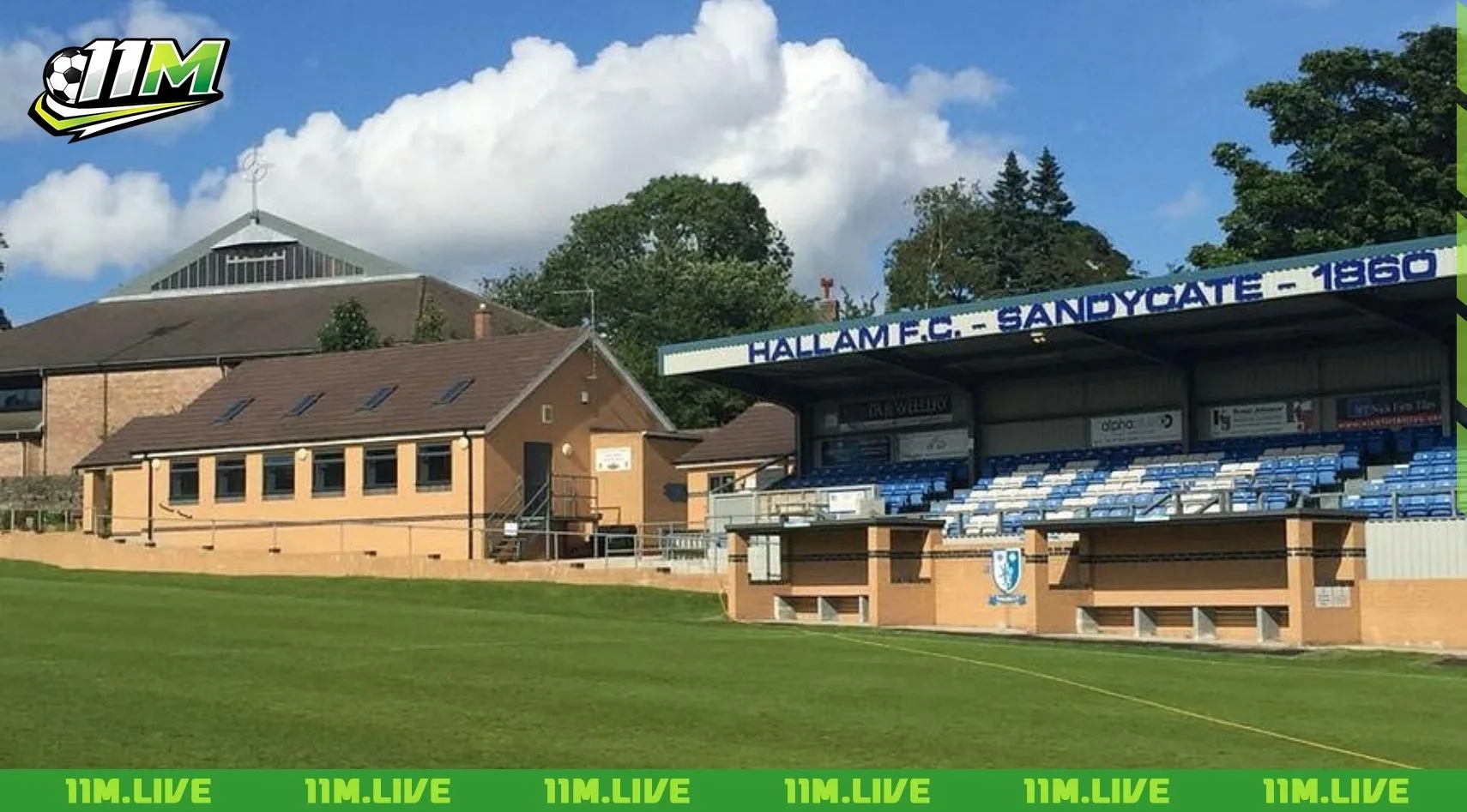 s&acirc;n vận động l&acirc;u đời nhất thế giới