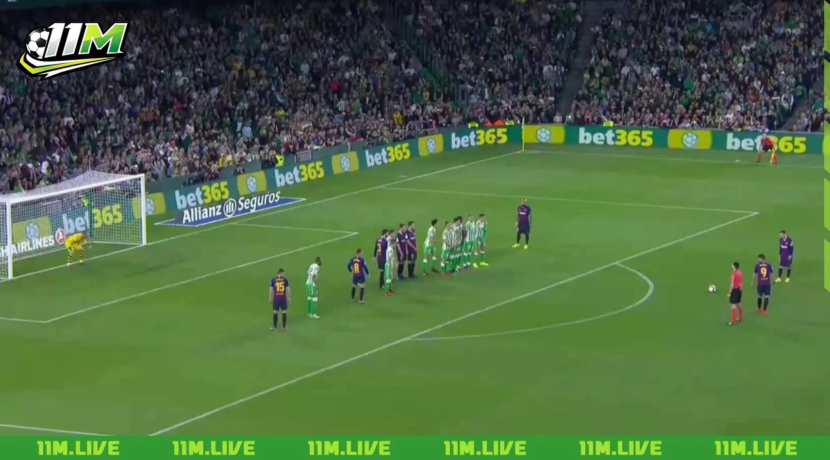 đ&aacute; phạt trực tiếp