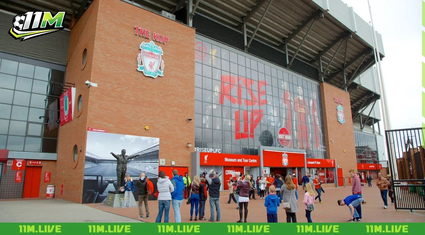 s&acirc;n vận động Anfield