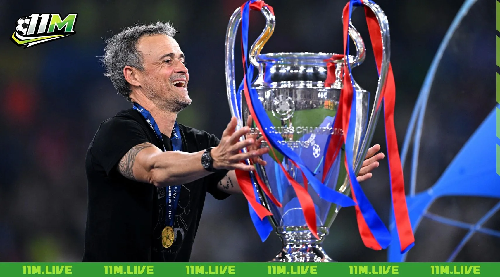 huấn luyện vi&ecirc;n b&oacute;ng đ&aacute;