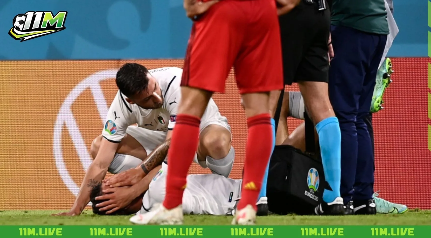 luật thay người trong b&oacute;ng đ&aacute;