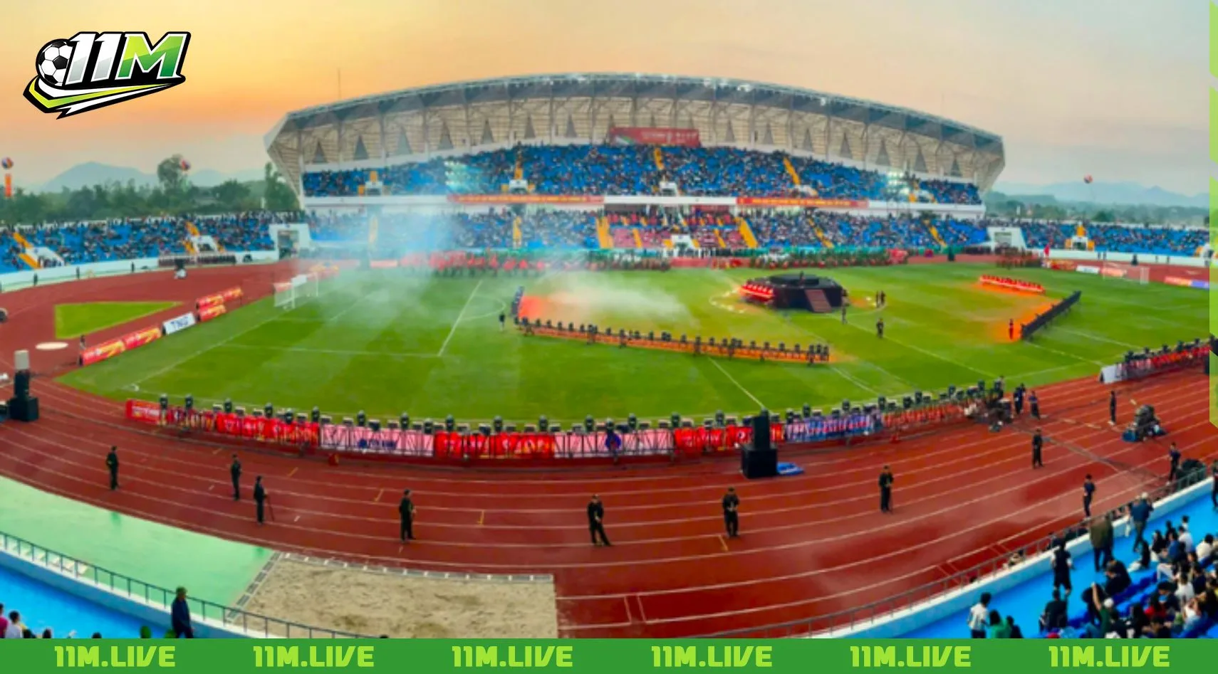 san van dong lon nhat viet nam